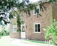 United Kingdom East Riding of Yorkshire Saltmarshe vacation rental compare prices direct by owner 14258159