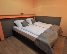 Czechia Central Bohemia Kladno vacation rental compare prices direct by owner 15893912