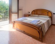 Italy Lombardy Bareggio vacation rental compare prices direct by owner 14225484