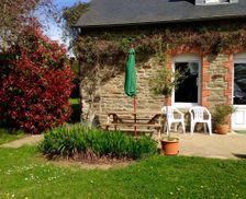 France Brittany Josselin vacation rental compare prices direct by owner 14115556