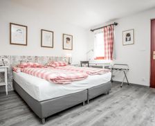 Czechia Central Bohemia Velké Číčovice vacation rental compare prices direct by owner 13658449