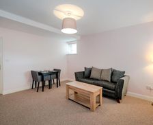 United Kingdom Staffordshire Cannock vacation rental compare prices direct by owner 13675313