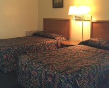 United States Kansas Chanute vacation rental compare prices direct by owner 11907286