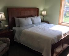 United States Michigan Munising vacation rental compare prices direct by owner 19150395