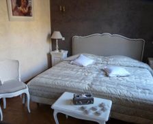 France Languedoc-Roussillon Gincla vacation rental compare prices direct by owner 13660800