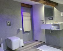 France Auvergne Clermont-Ferrand vacation rental compare prices direct by owner 27057776