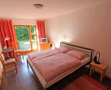 Germany Mecklenburg-Pomerania Lehsten vacation rental compare prices direct by owner 6498276