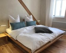 Germany Saarland Sankt Ingbert vacation rental compare prices direct by owner 14653325