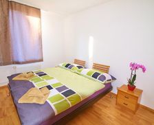 Switzerland Canton of Bern Interlaken vacation rental compare prices direct by owner 5707033