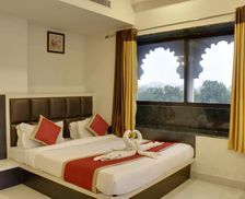 India Rajasthan Udaipur vacation rental compare prices direct by owner 16443660