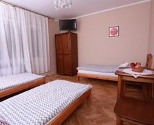 Poland Swietokrzyskie Chęciny vacation rental compare prices direct by owner 19167191