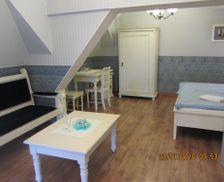 Czechia Moravia-Silesia Kunín vacation rental compare prices direct by owner 16351490