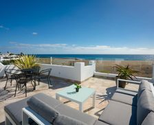 Spain Lanzarote Arrecife vacation rental compare prices direct by owner 6898793