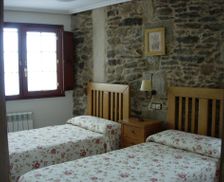 Spain Galicia Castro Caldelas vacation rental compare prices direct by owner 13732044