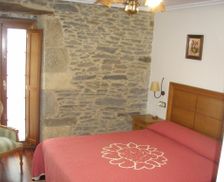 Spain Galicia Castro Caldelas vacation rental compare prices direct by owner 13720923