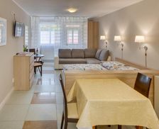 Czechia Central Bohemia Líbeznice vacation rental compare prices direct by owner 35115491