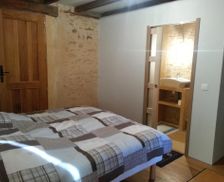 France Midi-Pyrénées Saint-Cirgues vacation rental compare prices direct by owner 13732838