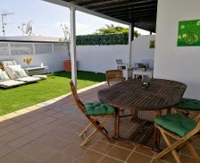 Spain Lanzarote Playa Honda vacation rental compare prices direct by owner 5259486