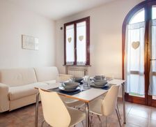 Italy Tuscany Suvereto vacation rental compare prices direct by owner 18283645