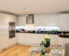 United Kingdom Greater London Hendon vacation rental compare prices direct by owner 16394638