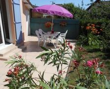 France Normandy Sotteville-lès-Rouen vacation rental compare prices direct by owner 14155741