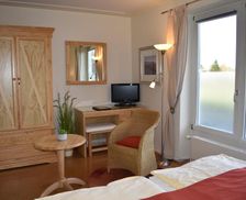 Germany Mecklenburg-Pomerania Cambs vacation rental compare prices direct by owner 17894916