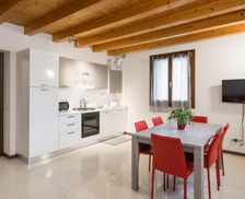 Italy Veneto Verona vacation rental compare prices direct by owner 9303644