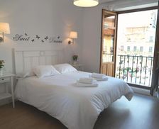 Spain Castile and Leon León vacation rental compare prices direct by owner 15233050