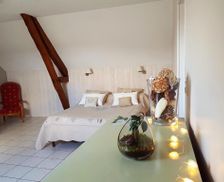 France Centre Gièvres vacation rental compare prices direct by owner 13784099