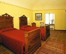 Italy Piedmont Serralunga d'Alba vacation rental compare prices direct by owner 26816880