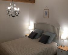 France Rhône-Alps Crémieu vacation rental compare prices direct by owner 13020503