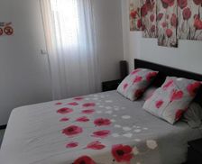 France Provence-Alpes-Côte d'Azur Valensole vacation rental compare prices direct by owner 33160773