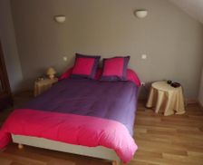 France Pays de la Loire Izé vacation rental compare prices direct by owner 14275224