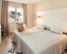 Spain Menorca Cala Galdana vacation rental compare prices direct by owner 29095461