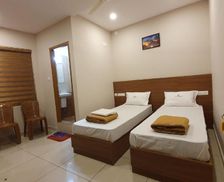 India Kerala Perintalmanna vacation rental compare prices direct by owner 13790002