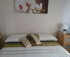 United Kingdom Greater London Hillingdon vacation rental compare prices direct by owner 8405591