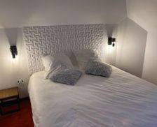 France Rhône-Alps Saint-Genix-sur-Guiers vacation rental compare prices direct by owner 16434847