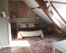 France Auvergne Moulins vacation rental compare prices direct by owner 19037567