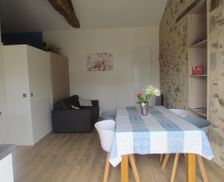 France Pays de la Loire Montournais vacation rental compare prices direct by owner 13722705