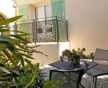 France Provence-Alpes-Côte d'Azur Sausset-les-Pins vacation rental compare prices direct by owner 13781865