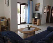 Croatia Istria Banjole vacation rental compare prices direct by owner 10097369