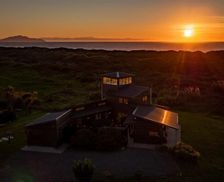 New Zealand Wellington Otaki Beach vacation rental compare prices direct by owner 27089953