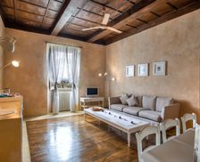 Italy Tuscany San Giustino Valdarno vacation rental compare prices direct by owner 26656740