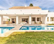 Spain Andalucía Marbella vacation rental compare prices direct by owner 17842037