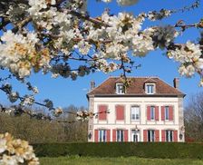 France Burgundy Villeneuve-sur-Yonne vacation rental compare prices direct by owner 19368261
