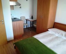 Slovenia  Sežana vacation rental compare prices direct by owner 16211066