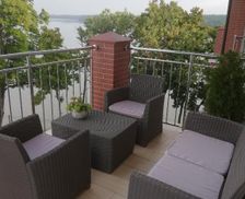 Poland Warmia-Masuria Olecko vacation rental compare prices direct by owner 13013472