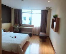 China Chongqing Area Fengjie vacation rental compare prices direct by owner 14076421