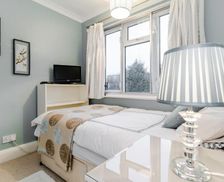 United Kingdom Greater London Barnet vacation rental compare prices direct by owner 18099361