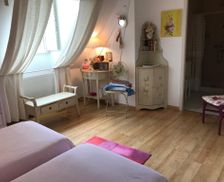 France Aquitaine Saint-Raphaël vacation rental compare prices direct by owner 13779718